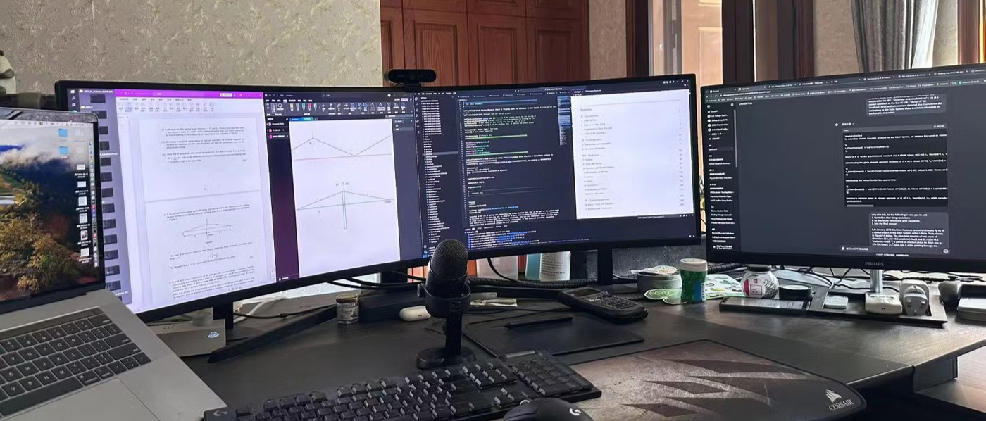 写作环境：VSCode LaTeX、官方题目和ChatGPT并排